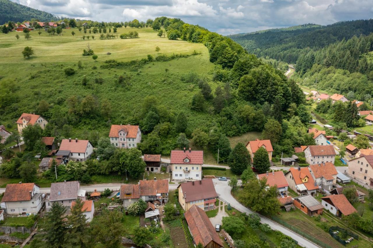Dvije Lipe Daire Moravice Dış mekan fotoğraf